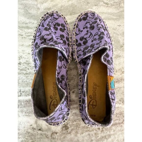NWOT Disney Ubuntu Purple Mickey Mouse Print Handmade Shoes Size 6.5 - Picture 5 of 6